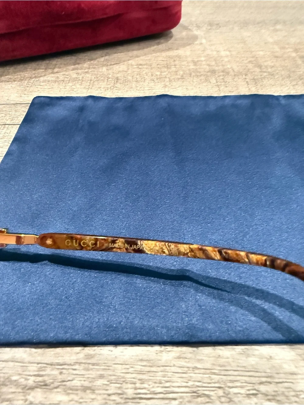 Gucci Sunglasses GG1221S Unisex